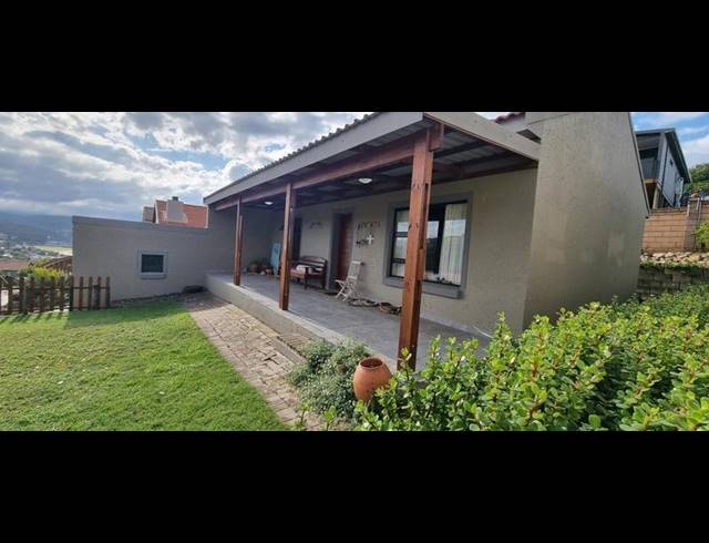 2 BEDROOM HOUSE FOR SALE IN GROOT BRAKRIVIER CENTRAL